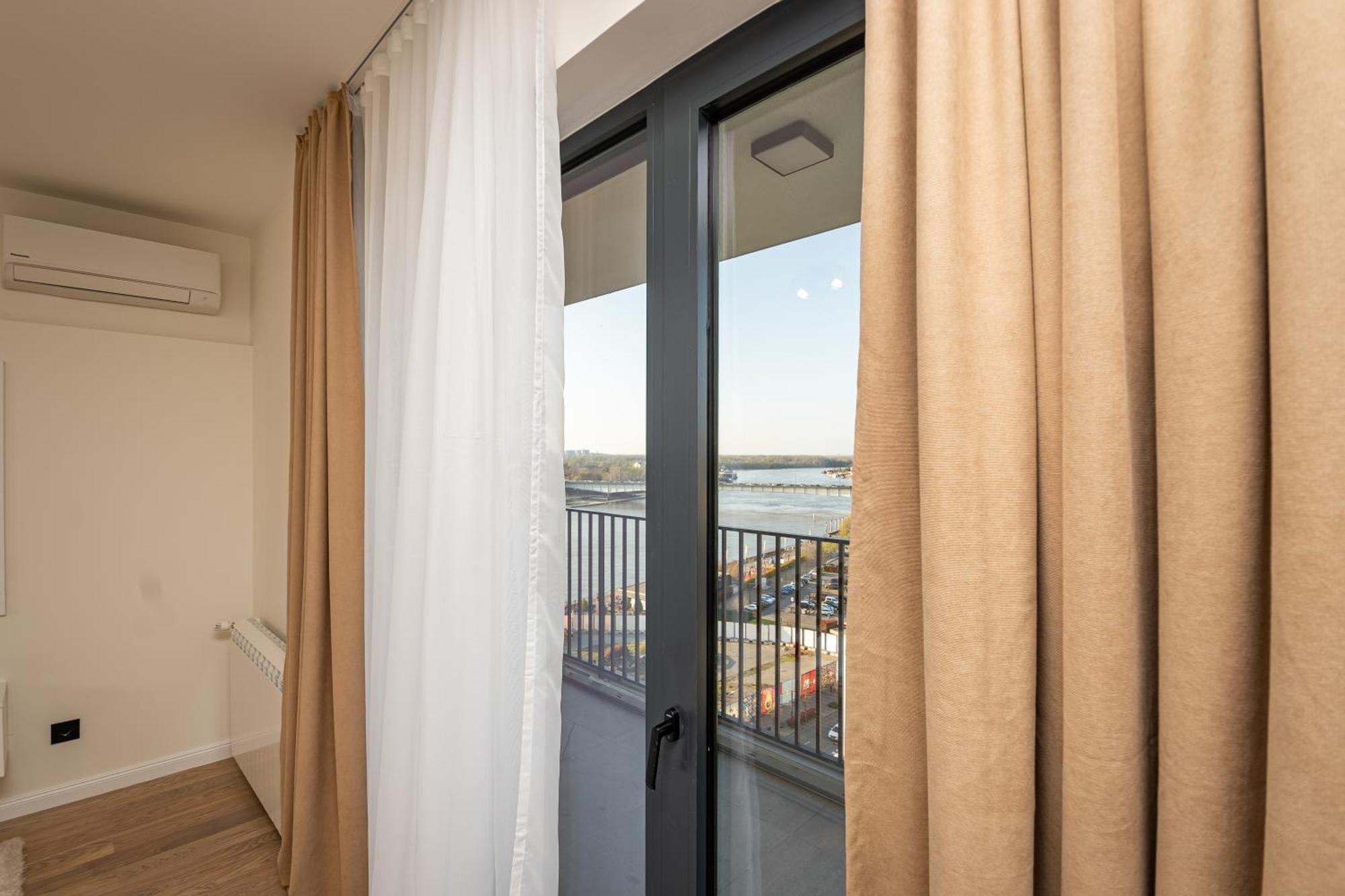 Apartmán Sinfonia Lux 1205-1 Sajmiste Exteriér fotografie