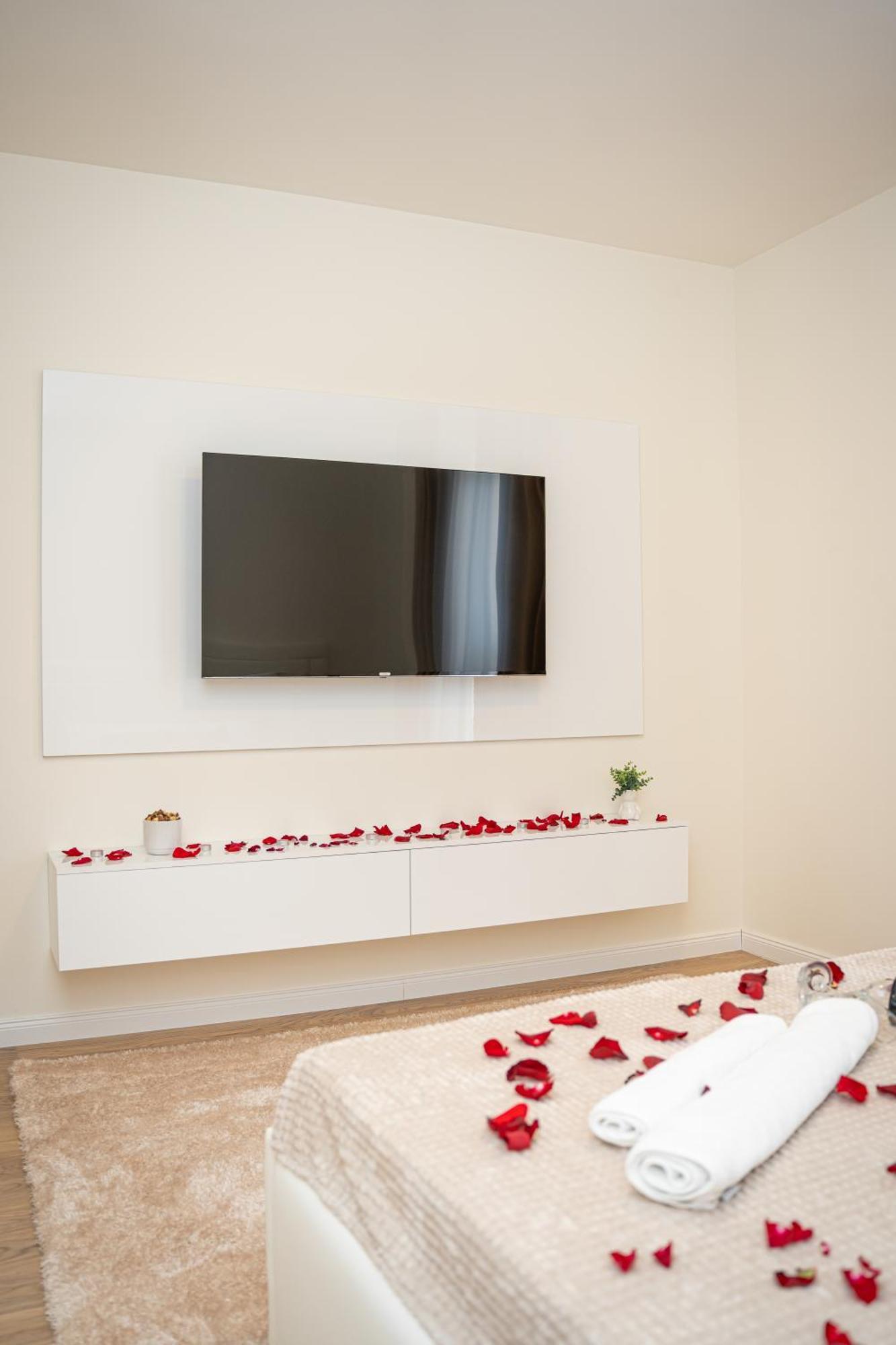 Apartmán Sinfonia Lux 1205-1 Sajmiste Exteriér fotografie